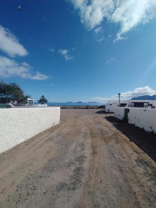 דירות Famara, Apto. En Zona Tranquila A 200M Del Mar. מראה חיצוני תמונה